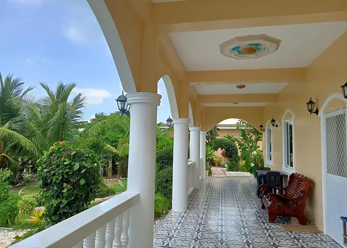The Ivory Castle * Pooc